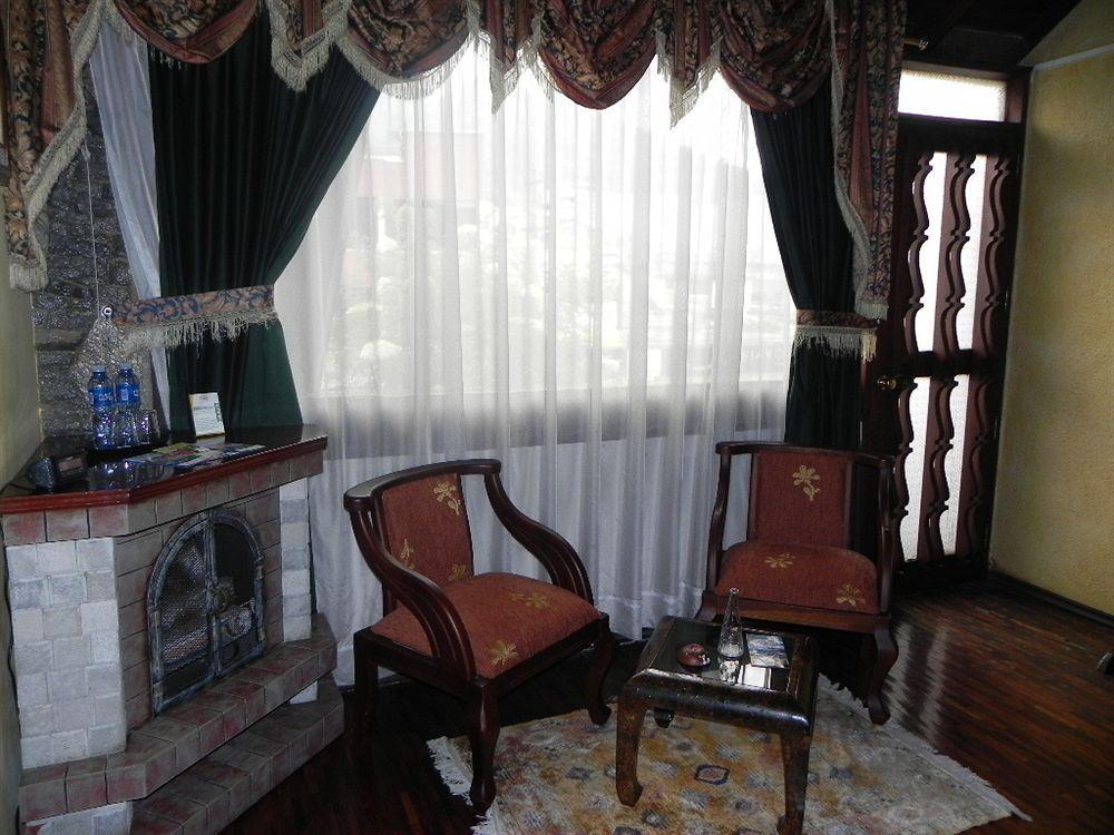 Hotel Nass Sol De Quito Dış mekan fotoğraf