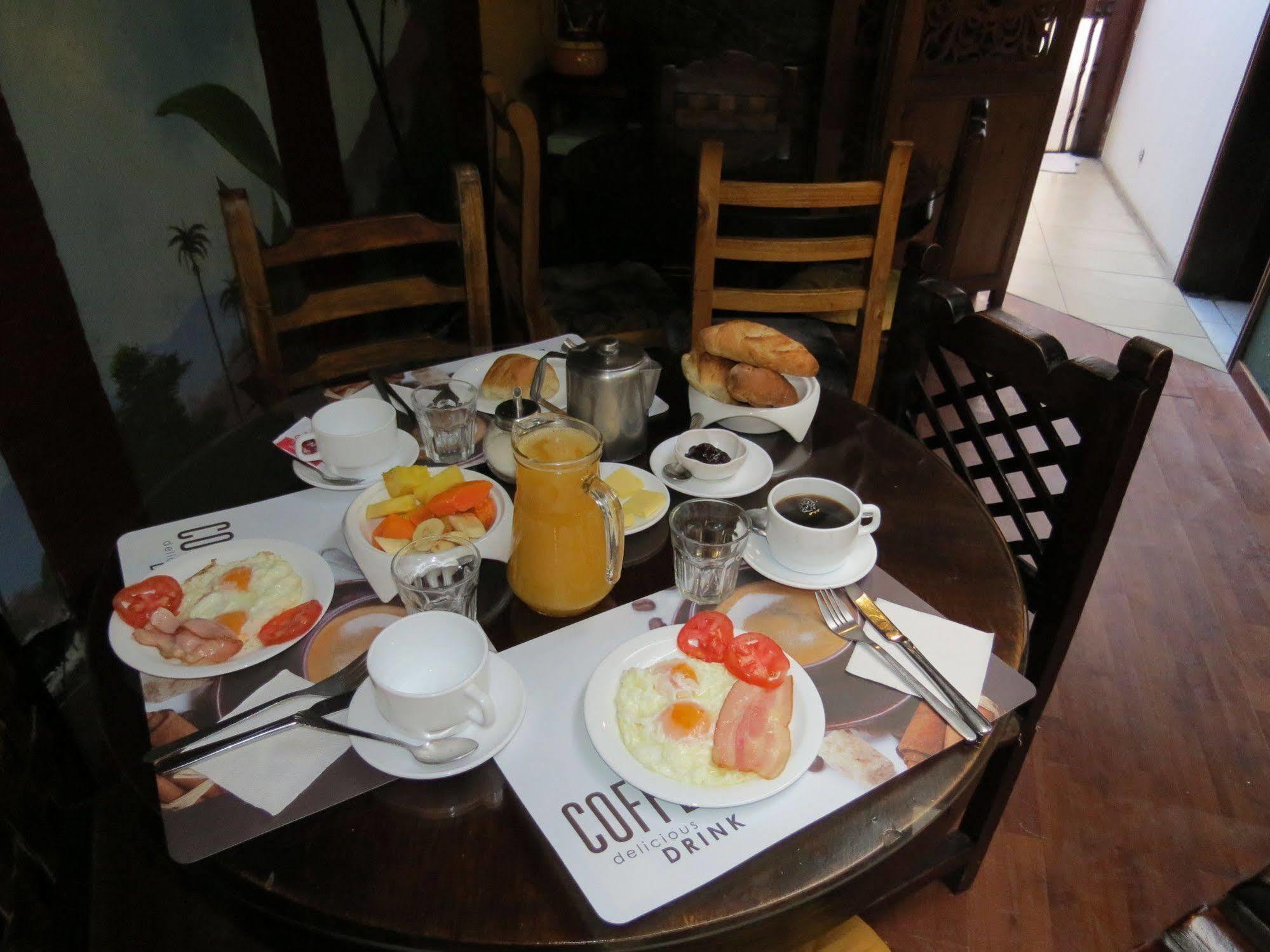 Hotel Nass Sol De Quito Dış mekan fotoğraf